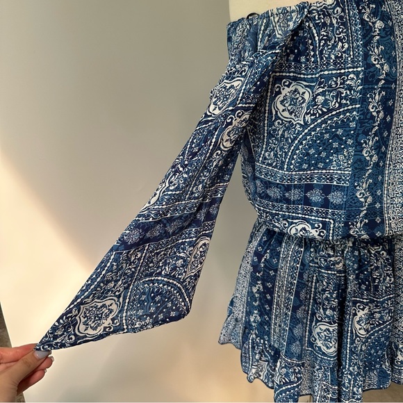 ❣️HP❣️NWT Surf Gypsy Blue White Cold Shoulder Floral Ruffle Mini Dress. Sz: S - Picture 8 of 13